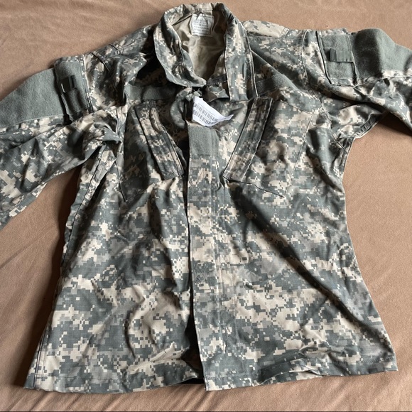 NWT Army Combat Uniform Blouse - Picture 2 of 6